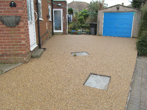 Gravel paving screeds London exterior resin surfaces